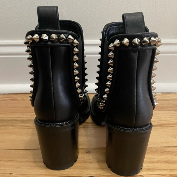 Christian Louboutin Capahtta Chelsea Boot - Picture 5 of 6